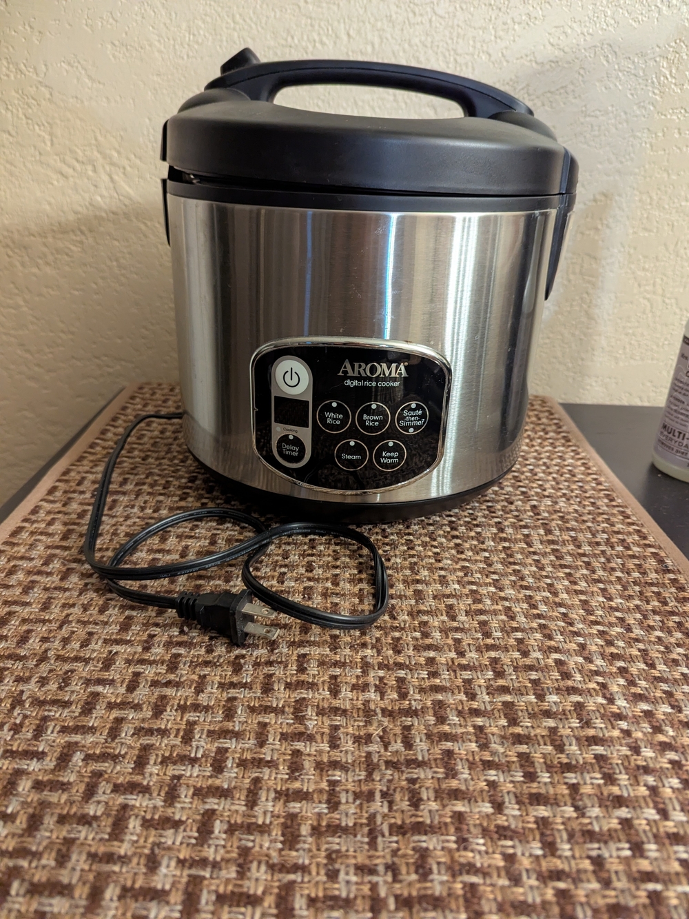 Aroma 8-Cup Digital Rice Cooker and Food Steamer  And More Kitchen Dorm Room